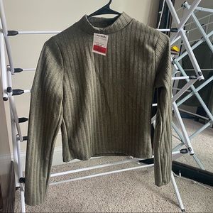 Green Semi Turtle Neck Long Sleeve